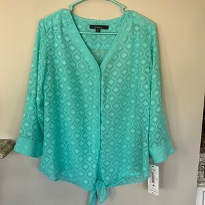 Calessa tie front women’s top M